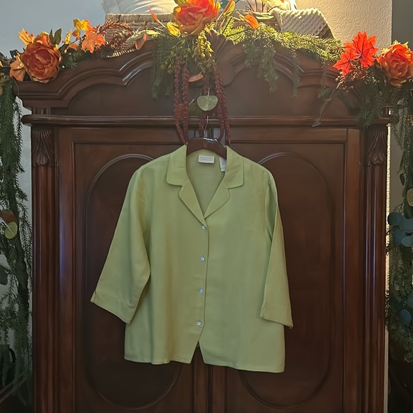 EUC Y2K First Issue Liz Claiborne Cropped Ramie Blend Button Down Shirt - Picture 7 of 11